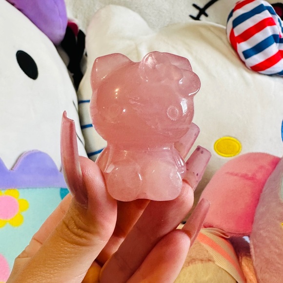 Rose Quartz - Hello Kitty - Picture 1 of 3